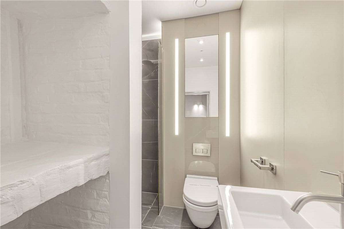 4 bedroom flat, Devonshire Place, Marylebone W1G - Available