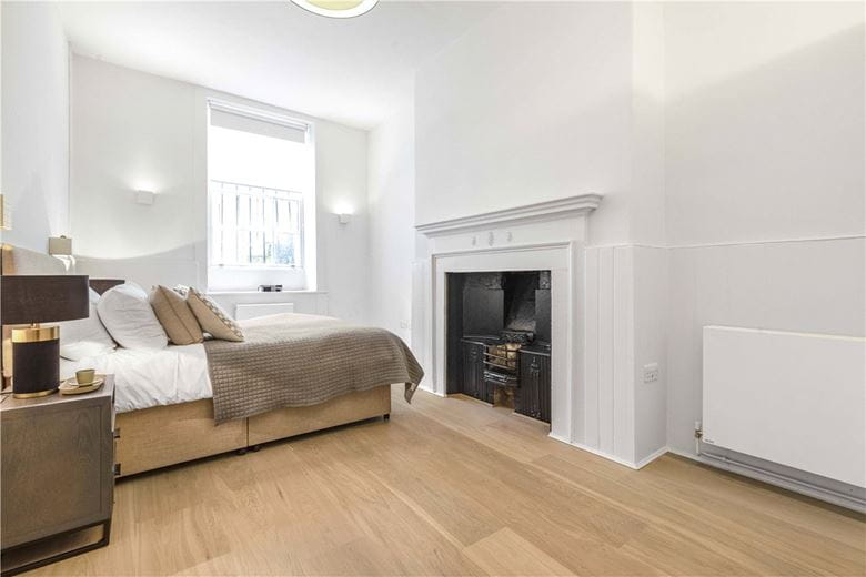 4 bedroom flat, Devonshire Place, Marylebone W1G - Available