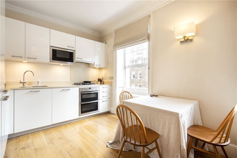 1 bedroom flat, Manchester Street, Marylebone W1U - Available