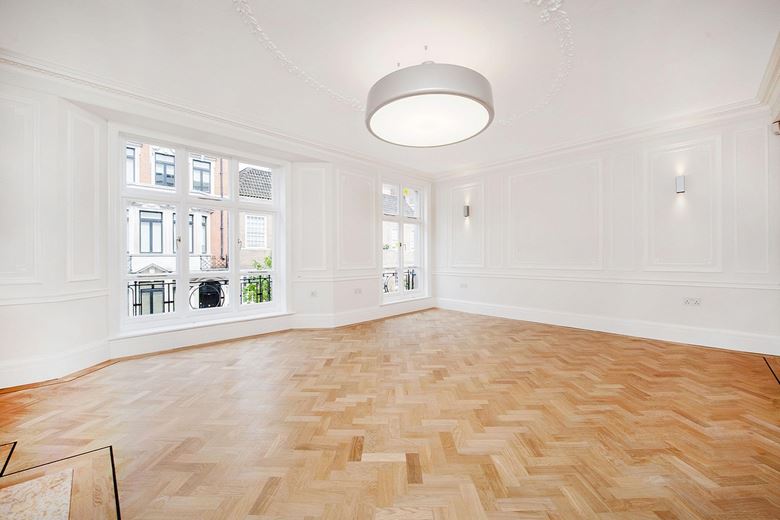 3 bedroom flat, Weymouth Street, Marylebone W1G - Available
