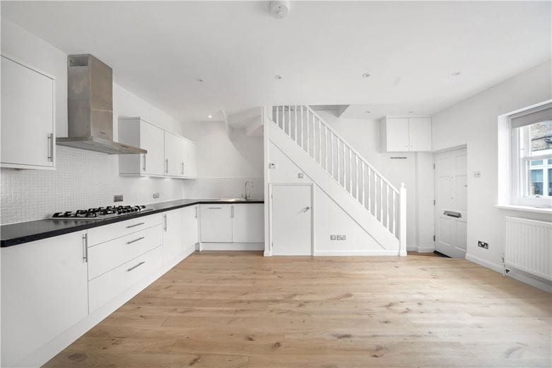 1 bedroom house, Montagu Mews South, Marylebone W1H - Available