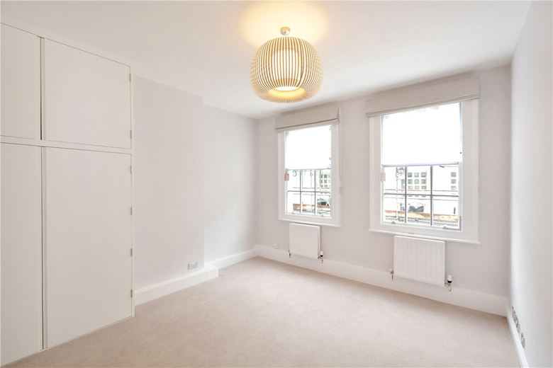 2 bedroom house, Gloucester Place Mews, Marylebone W1U - Available