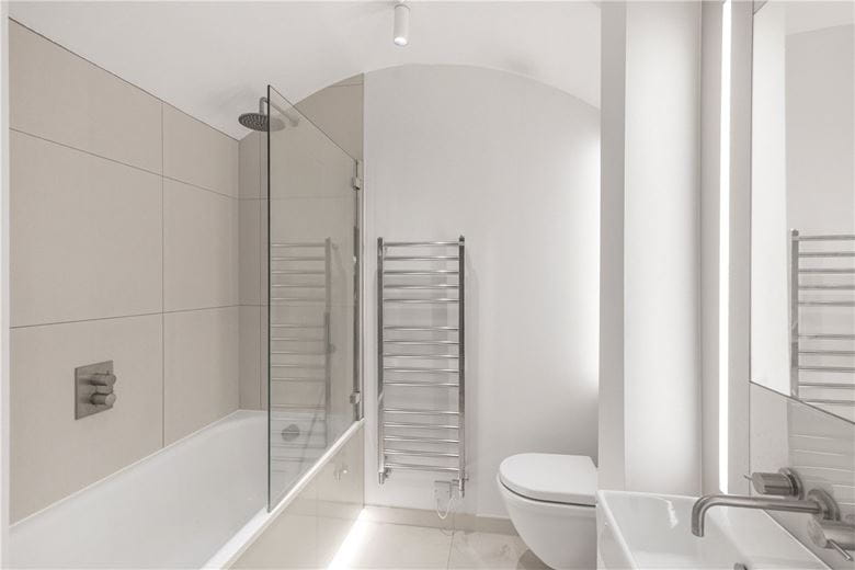 2 bedroom flat, Devonshire Street, Marylebone W1G - Available