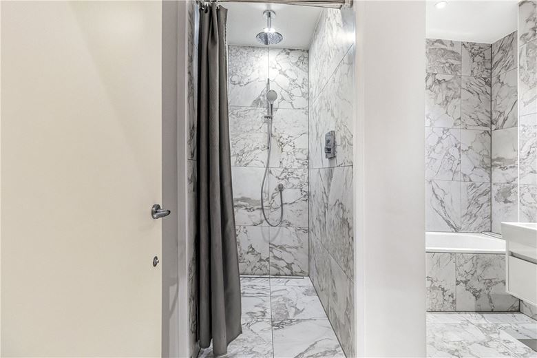 2 bedroom flat, Devonshire Place, Marylebone W1G - Available