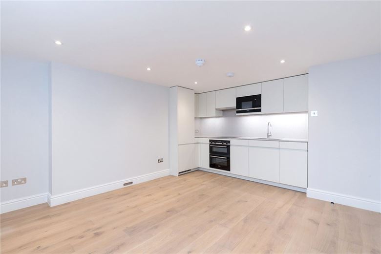 1 bedroom flat, Upper Berkeley Street, Marylebone W1H - Available