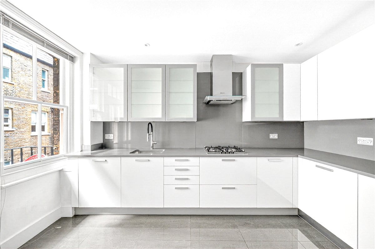 4 bedroom flat, Cumberland Mansions, George Street W1H - Available