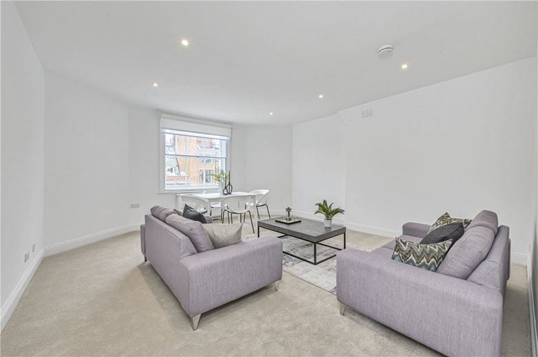 3 bedroom flat, Upper Wimpole Street, Marylebone W1G - Available