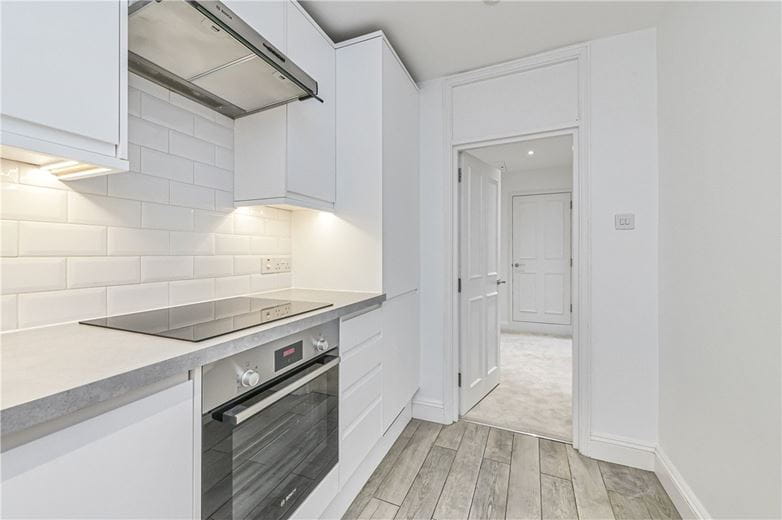 3 bedroom flat, Upper Wimpole Street, Marylebone W1G - Available