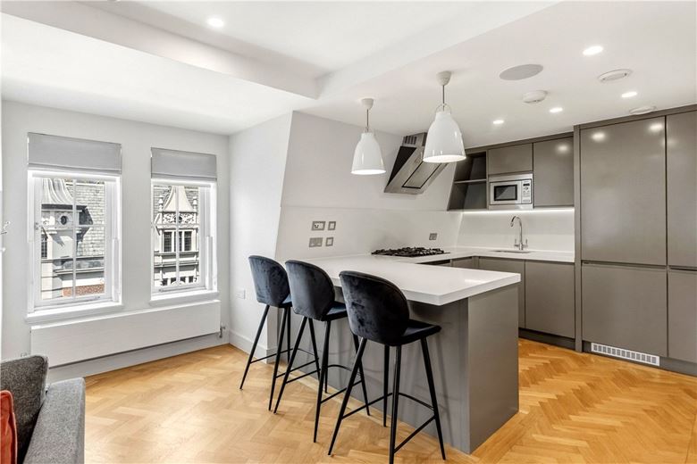 2 bedroom flat, New Cavendish Street, Marylebone W1G - Available