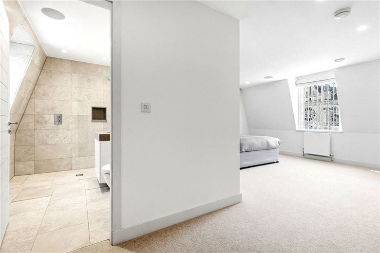 2 bedroom flat, New Cavendish Street, Marylebone W1G - Available