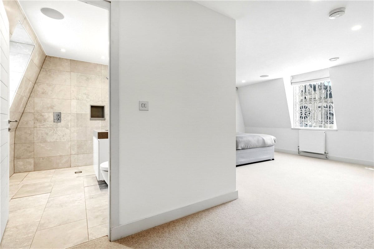 2 bedroom flat, New Cavendish Street, Marylebone W1G - Available