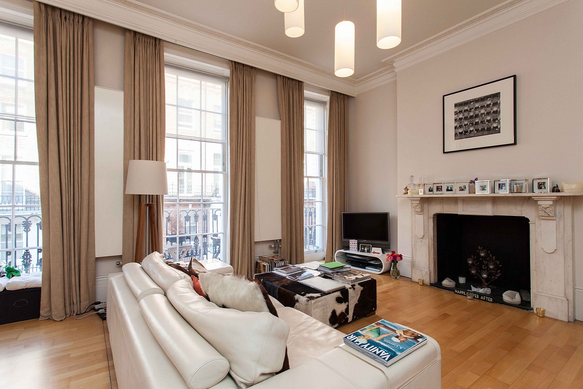 1 bedroom flat, Upper Berkeley Street, Marylebone W1H - Available