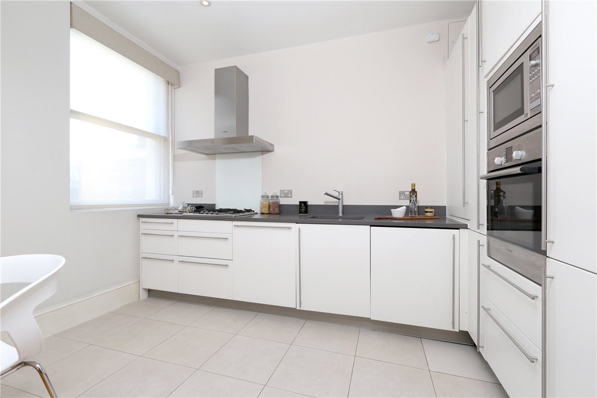1 bedroom flat, Gloucester Place, Marylebone W1U - Let Agreed