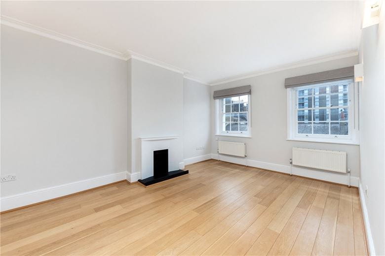 1 bedroom flat, Upper Berkeley Street, Marylebone W1H - Available