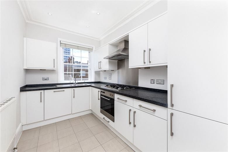 1 bedroom flat, Upper Berkeley Street, Marylebone W1H - Available