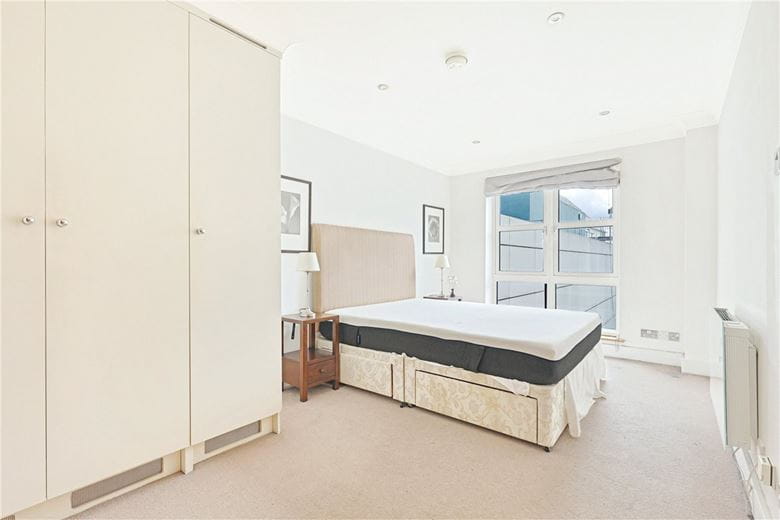 1 bedroom flat, Argyll Street, London W1F - Let Agreed
