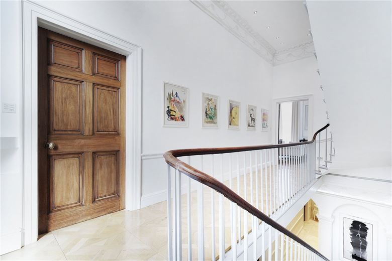8 bedroom house, Devonshire Place, Marylebone W1G - Available