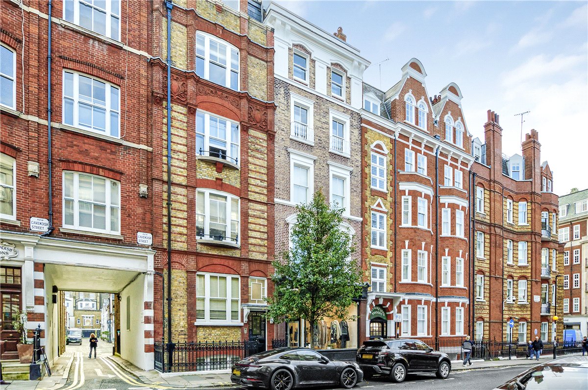 2 bedroom flat, New Cavendish Street, Marylebone W1G - Available