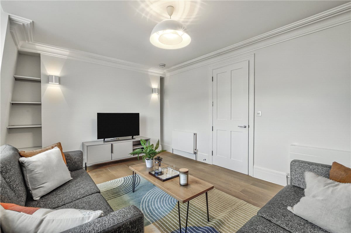 2 bedroom flat, New Cavendish Street, Marylebone W1G - Available