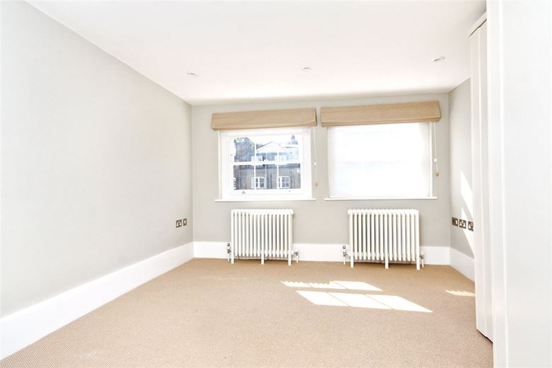 3 bedroom flat, Gloucester Place, Marylebone W1U - Available