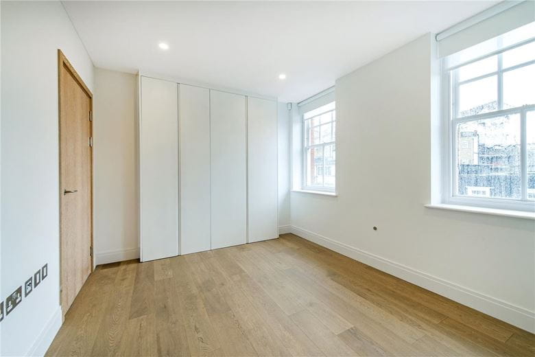 1 bedroom flat, New Cavendish Street, Marylebone W1G - Available