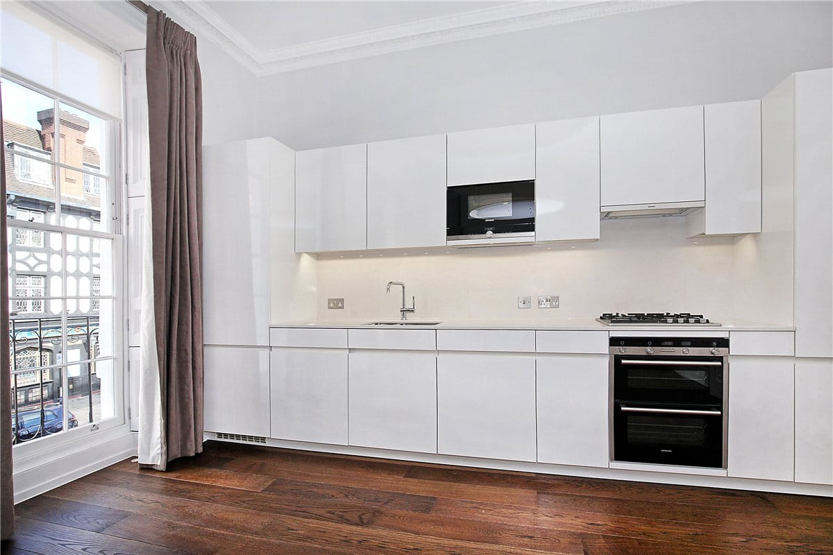 1 bedroom flat, Manchester Street, Marylebone W1U - Available