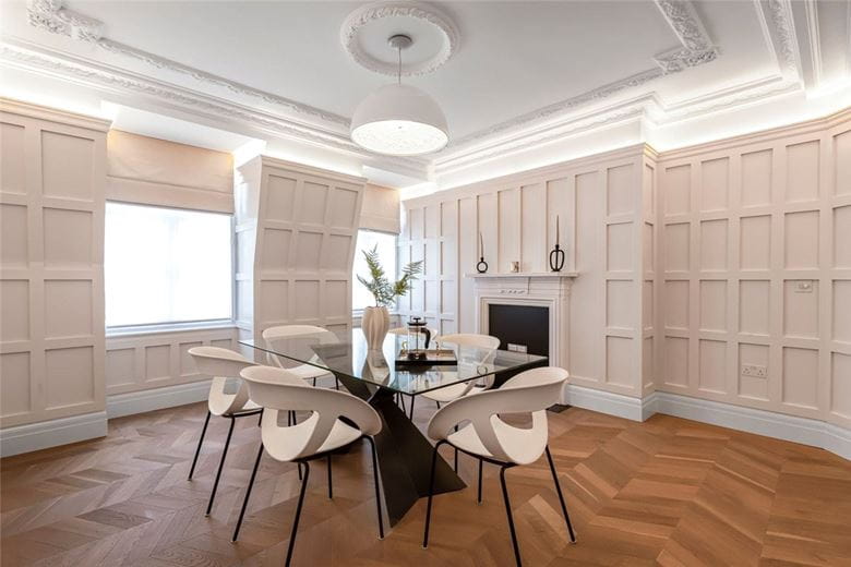 3 bedroom flat, Weymouth Street, Marylebone W1G - Available
