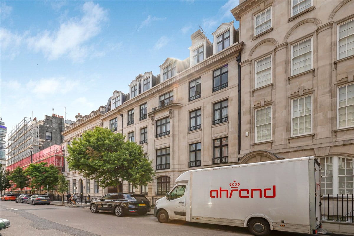 3 bedroom flat, Weymouth Street, Marylebone W1G - Available