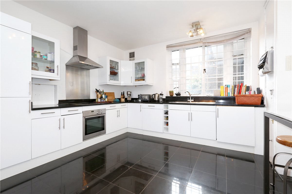 4 bedroom flat, Bryanston Square, Marylebone W1H - Available