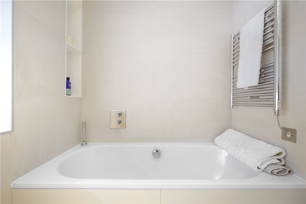 3 bedroom house, Bingham Place, London W1U - Available