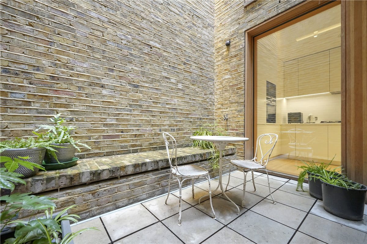 3 bedroom house, Bingham Place, London W1U - Available