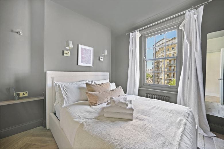 2 bedroom flat, Taunton Place, London NW1 - Available