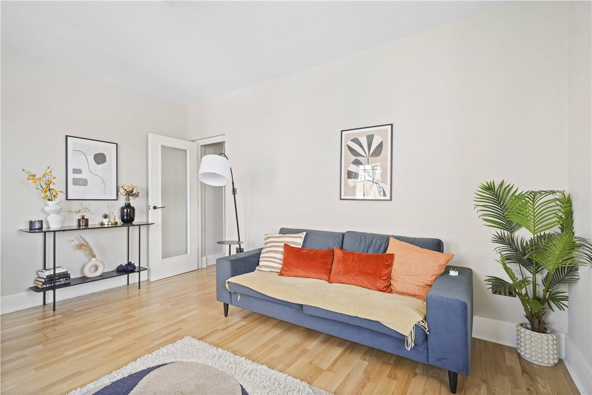 3 bedroom flat, Taunton Place, London NW1 - Available