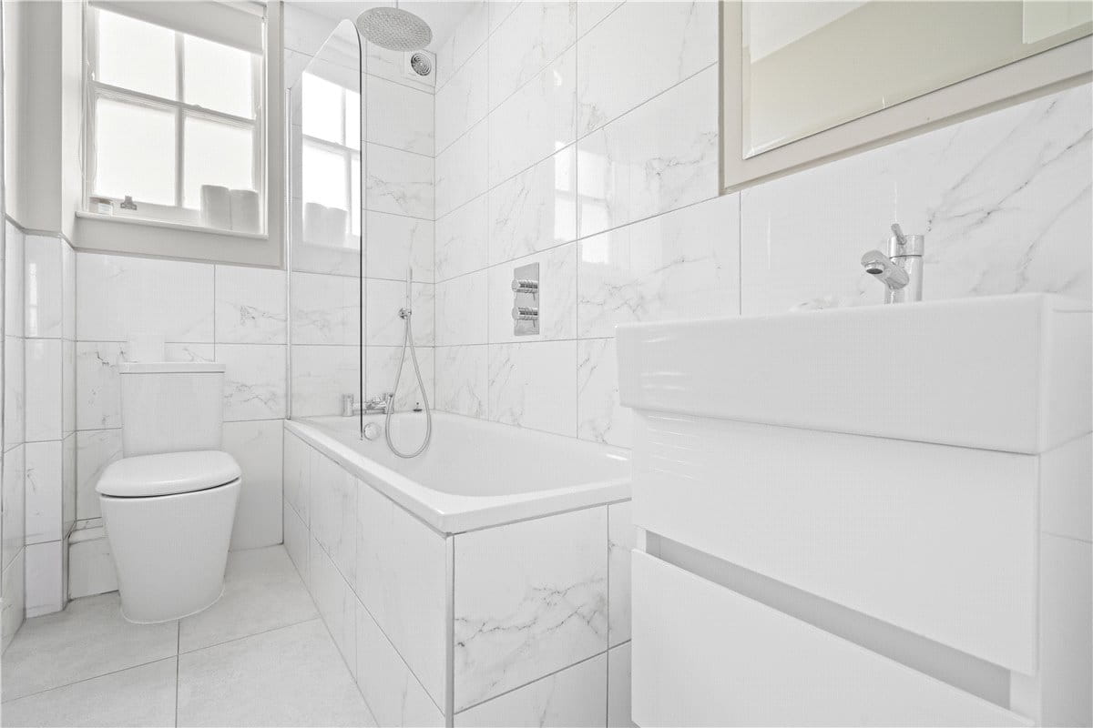 3 bedroom flat, Taunton Place, London NW1 - Available