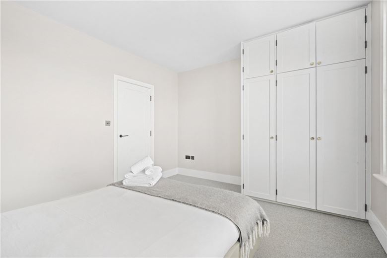 3 bedroom flat, Taunton Place, London NW1 - Available