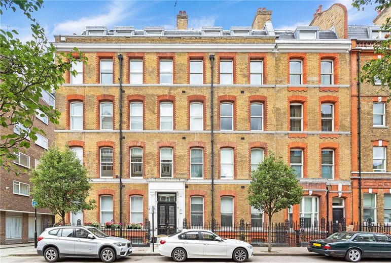 1 bedroom flat, Weymouth Street, Marylebone W1G - Under Offer