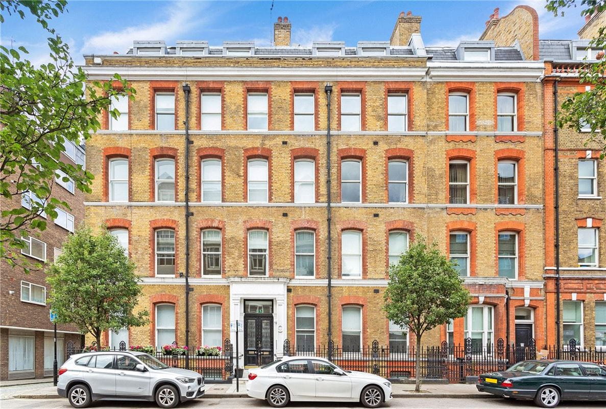 1 bedroom flat, Weymouth Street, Marylebone W1G - Under Offer