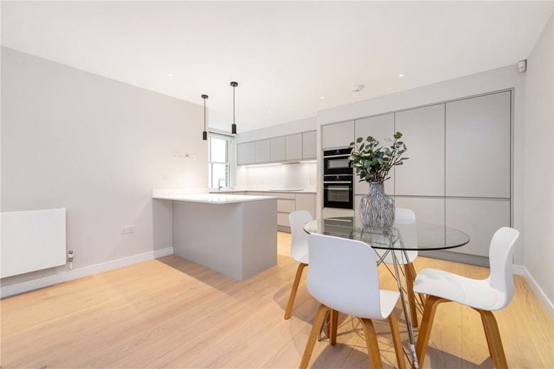 1 bedroom flat, Weymouth Street, Marylebone W1G - Under Offer