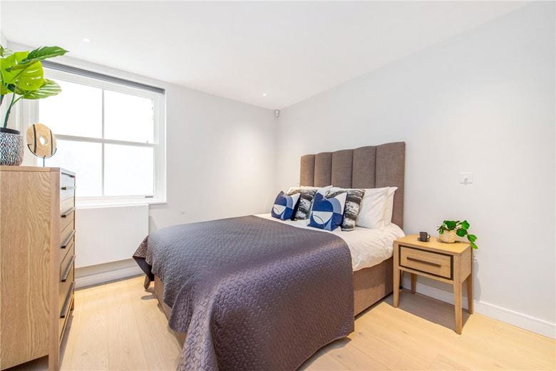 1 bedroom flat, Weymouth Street, Marylebone W1G - Under Offer