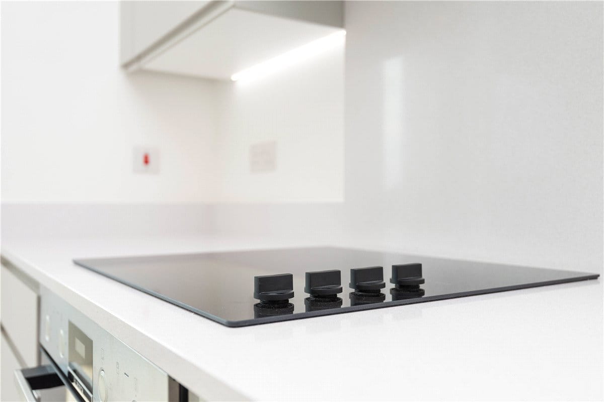 3 bedroom flat, Heartwell Avenue, London E16