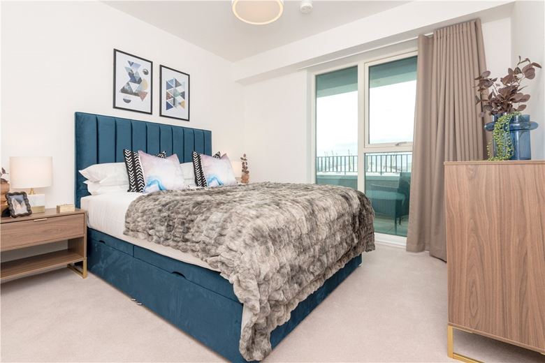 2 bedroom flat, Heartwell Avenue, London E16