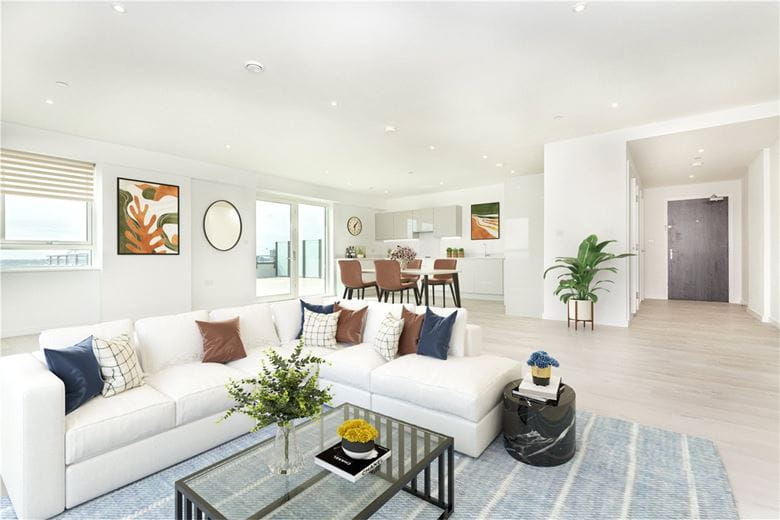 3 bedroom flat, Heartwell Avenue, London E16 - Let Agreed