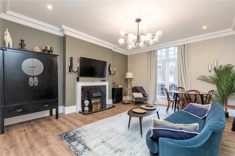 3 bedroom flat, Montagu Mansions, Marylebone W1U - Available