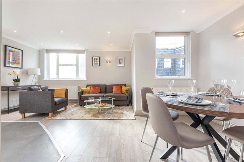 3 bedroom flat, Bickenhall Street, Marylebone W1U - Available