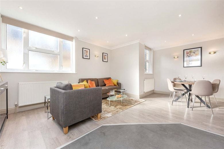 3 bedroom flat, Bickenhall Street, Marylebone W1U - Available