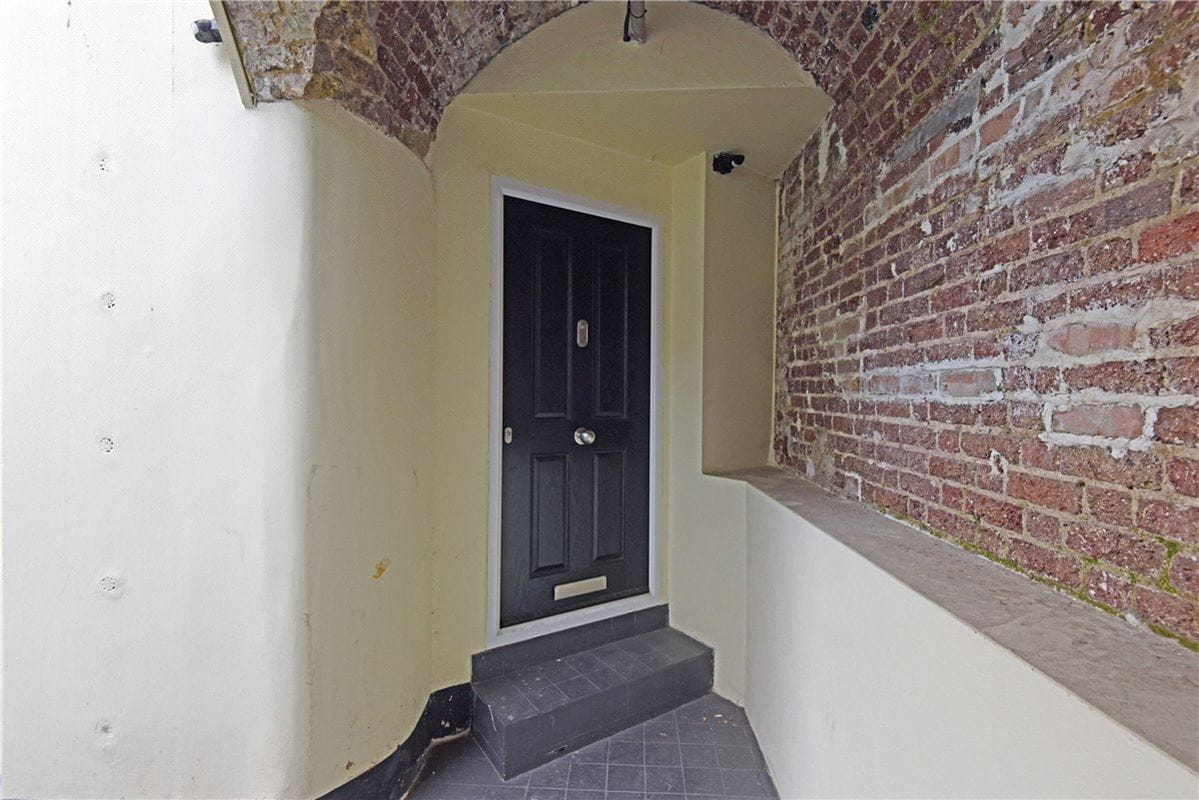 3 bedroom flat, Portland Place, Marylebone W1B - Available