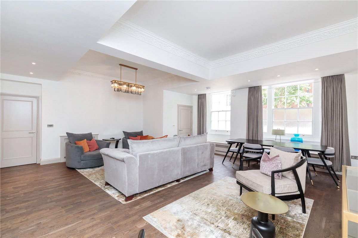4 bedroom flat, Bryanston Court, George Street W1H - Available