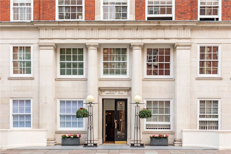 4 bedroom flat, Bryanston Court, George Street W1H - Available