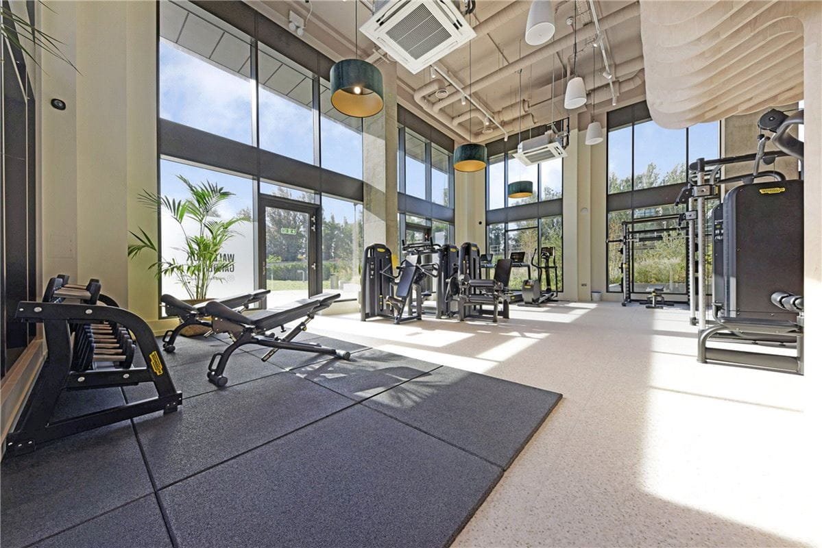 3 bedroom flat, Heartwell Avenue, London E16