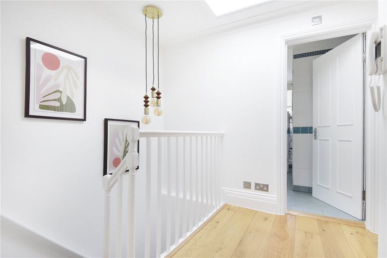 3 bedroom flat, Upper Montagu Street, Marylebone W1H - Available